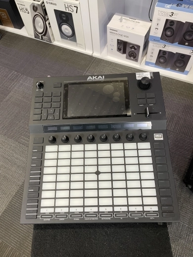 Akai - FORCE-AKAI