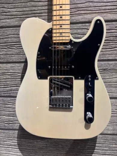 Fender -  DLX NASHVILLE TELE 2