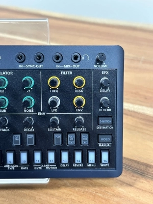 ROLAND - COMPACT POLYPHONIC SYNTH MODULE 2
