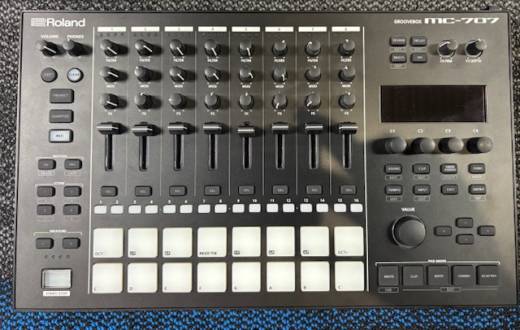 Roland MC-707 8-Channel Groovebox | Long & McQuade