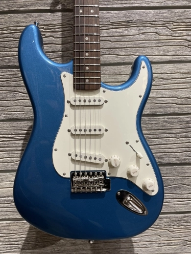 Squier - Classic Vibe Strat - Lake Placid Blue