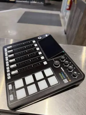 Rodecaster Pro II 2