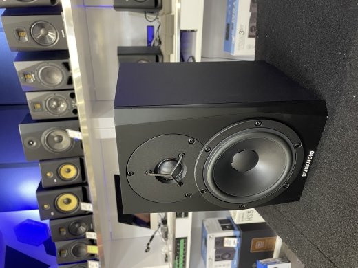 Store Special Product - Dynaudio - LYD-5B