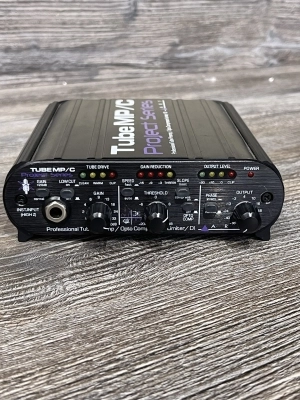 ART TUBE PREAMPLIFIER/COMPRESSOR
