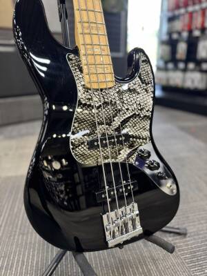 Store Special Product - Fender Geddy Lee J Bass