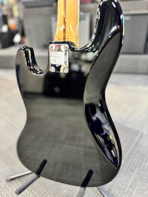 Store Special Product - Fender Geddy Lee J Bass