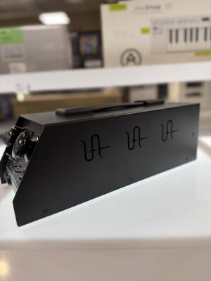 Store Special Product - UA Solo 610