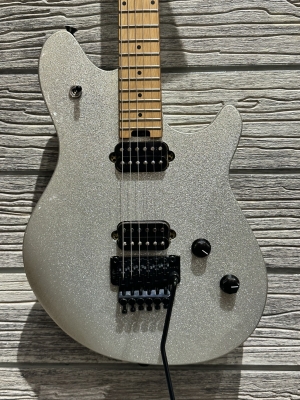 ギター EVH Wolfgang WG Standard Silver Sparkle Wolfgang® :: Wolfgang® WG Standard, Baked Maple Fingerboard