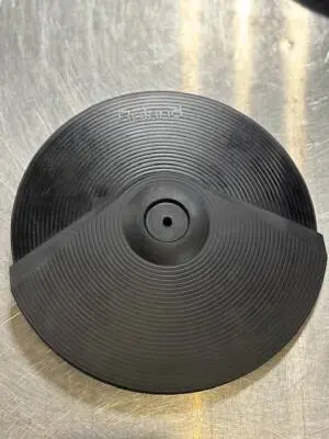 Roland - CY-8