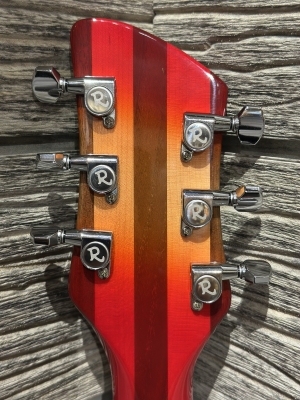 Gear Hunter | RICKENBACKER 330 FIREGLO 6 STR THINLINE