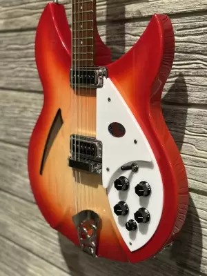 RICKENBACKER 330 FIREGLO 6 STR THINLINE 6