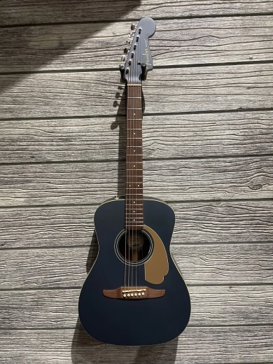 Fender - MALIBU PLAYER W/ELE MIDNIGHT SATIN 2