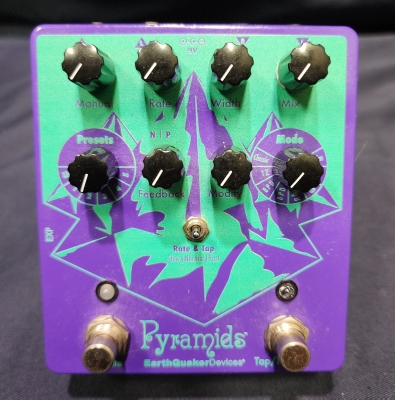 Gear Hunter | EarthQuaker Devices - Pyramids Stereo Flanging Device