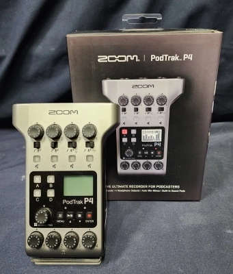 Zoom PODTRAK P4 - Podcast Recorder