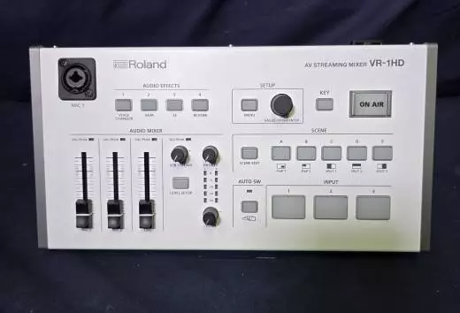 Store Special Product - Roland - VR-1HD AV Streaming MIxer