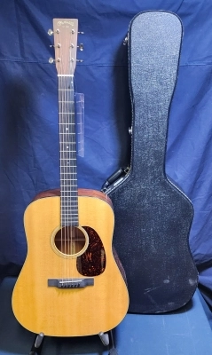 Martin D-18 Standard