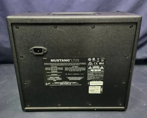 Store Special Product - Fender - Mustang LT25