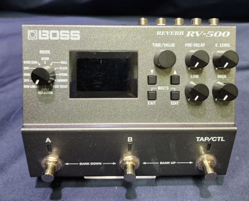 Gear Hunter | BOSS - RV-500 Reverb