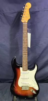 Squier Classic Vibe 60s Strat - 3 Tone Sunburst