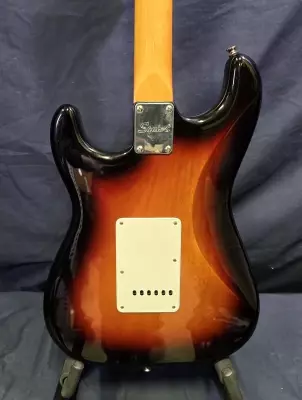 Squier Classic Vibe 60s Strat - 3 Tone Sunburst 3