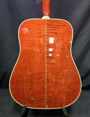 Gibson Doves In Flight - Antique Cherry 2