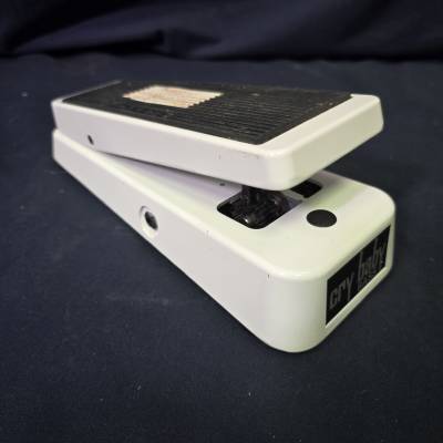 Dunlop Cry Baby Bass Wah | Long & McQuade