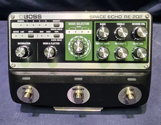 BOSS - RE-202 Deluxe Space Echo