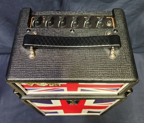 Vox LTD Mini Super Beetle Union Jack 2
