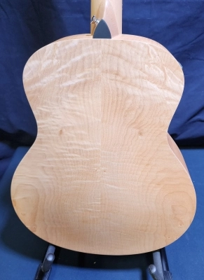 Taylor GS MINI-E Bass Maple 2