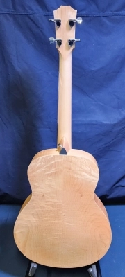 Taylor GS MINI-E Bass Maple 2