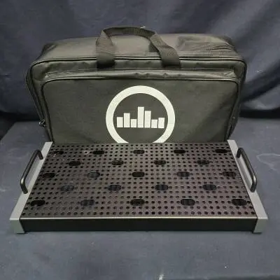 Temple Audio Solo 18 Pedalboard with Mods