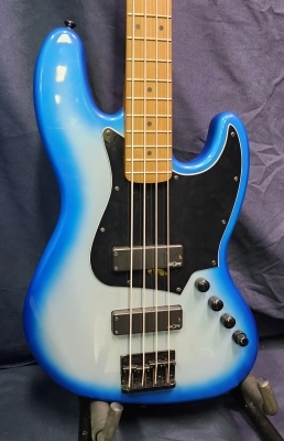 Squier Contemporary Active Jazz Bass HH - Sky Burst Metallic 2