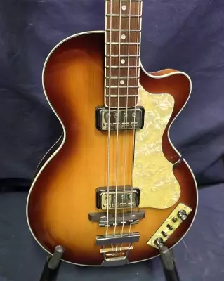 Hofner Contemporary Club Bass 2