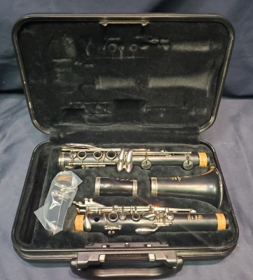 Yamaha Resin Body Student Clarinet