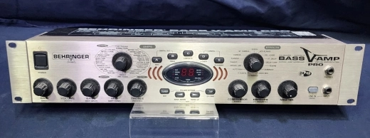 Behringer - BASS V-AMP PRO