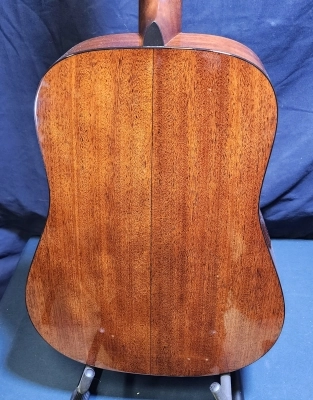 Martin D-18 Standard 4