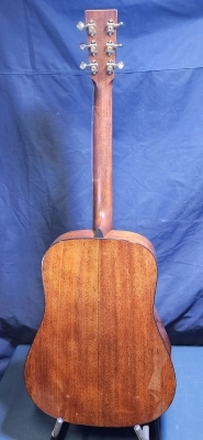 Martin D-18 Standard 3