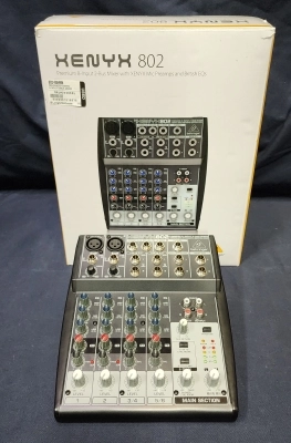 Behringer Xenyx 802 Mixer