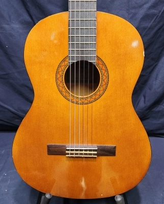 Yamaha - C40 Classical Guitar 2