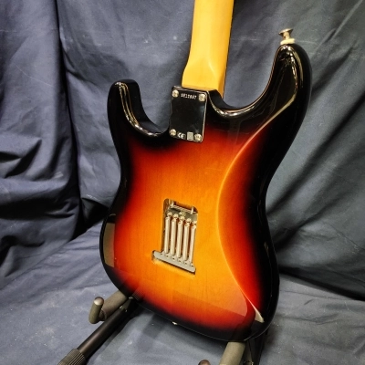 Fender John Mayer Strat - 3 Tone Sunburst 4