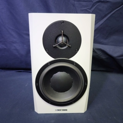 Store Special Product - Dynaudio LYD-7 - 7\" Powered Studio Monitor