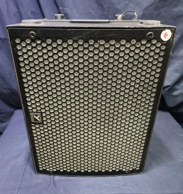 Yorkville Sound PSA1 1200w Powered Line Array