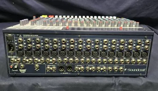 Soundcraft - FX16II 2