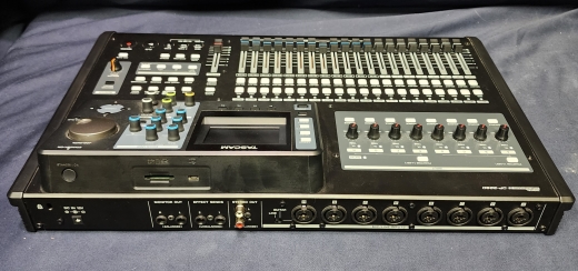 DP-32SD, 32-track Digital Portastudio