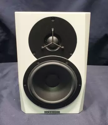 Dynaudio LYD-5 - 5