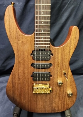 Charvel MJ DK24 HSH - Natural Mahogany 2