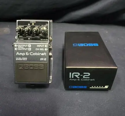 BOSS - IR-2 Amp and Cab Pedal
