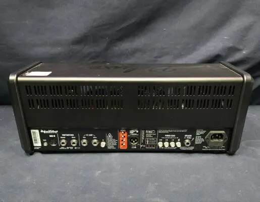 Hughes & Kettner - Tubemeister Deluxe 40 Head 2