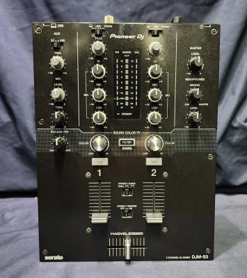Pioneer - DJM-S3 Compact DJ Mixer for Serato DJ