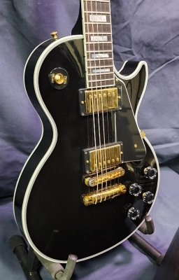 Gibson Les Paul Custom - Ebony 2